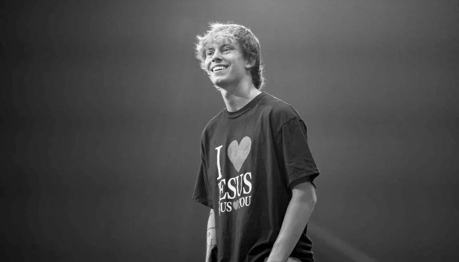Bryce Crawford, el joven evangelista que lleva a Jesús a las redes