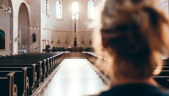 10 señales de que creo en Dios, pero vivo como si Dios no existiera